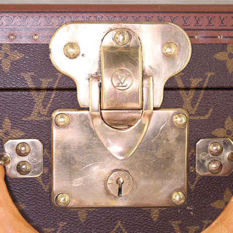 Louis Vuitton Bisten 55 suitcase in monogram canvas and brown lozine (vulcanised fibre) - Detail D3