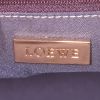 Bolso de mano Loewe Amazona en cuero rosa - Detail D3 thumbnail