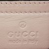 Bolso para llevar al hombro Gucci Sylvie en piel de pitón gris - Detail D4 thumbnail
