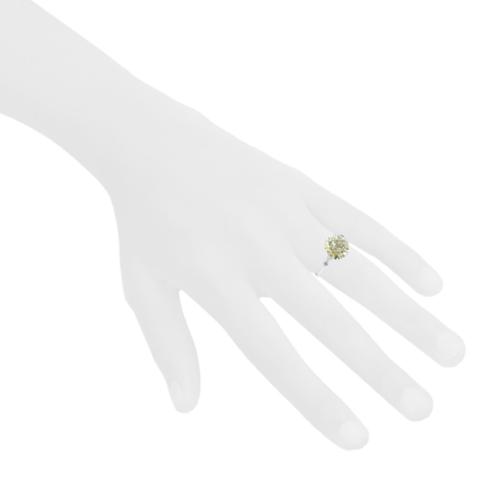Bague solitaire en or blanc et diamants et en diamant jaune (3 carats) - Detail D1