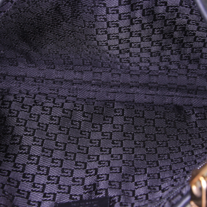 Bolso de mano Gucci Jackie en cuero acolchado negro - Detail D2