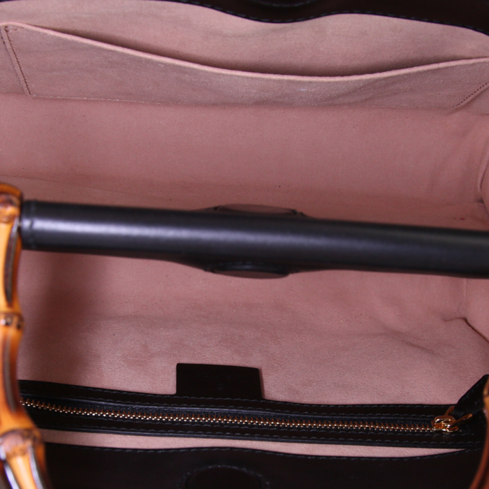 Bolso de mano Gucci Nymphaea modelo mediano en cuero negro y rojo - Detail D3