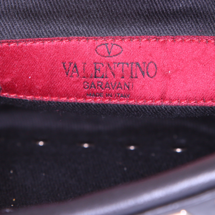 Valentino Rockstud shoulder bag in black leather - Detail D3