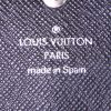 Portefeuille Louis Vuitton Sarah en cuir épi noir - Detail D3 thumbnail