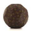 Ballon Louis Vuitton World Cup en toile monogram enduite marron et cuir naturel - 360 thumbnail