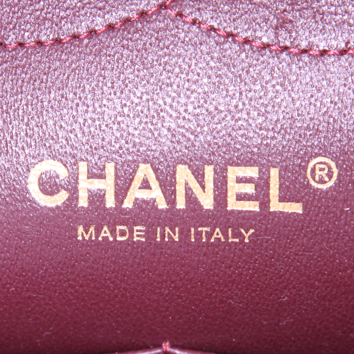 Borsa a tracolla Chanel Timeless jumbo in pelle martellata e trapuntata nera - Detail D4