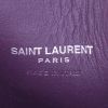 Sac à main Saint Laurent Sac de jour petit modèle en cuir violet - Detail D4 thumbnail