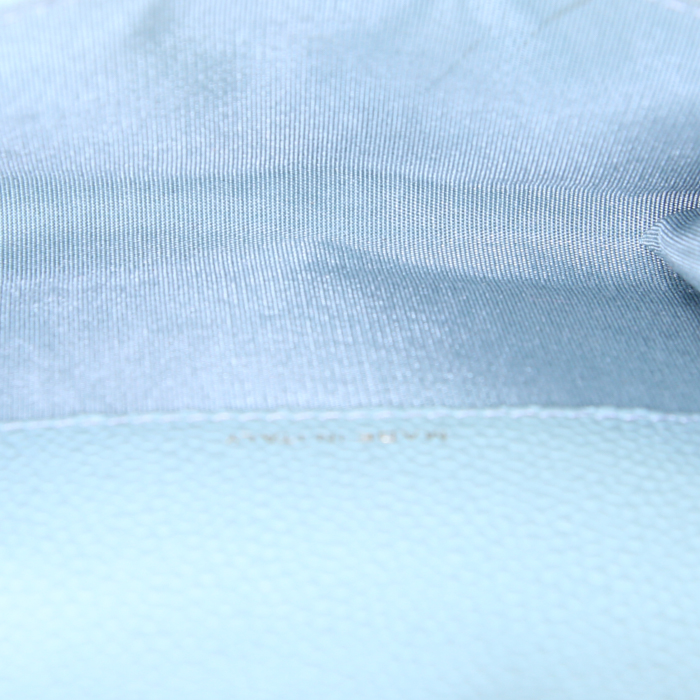 Portacarte  Chanel Boy Wallet in pelle martellata e trapuntata blu - Detail D1