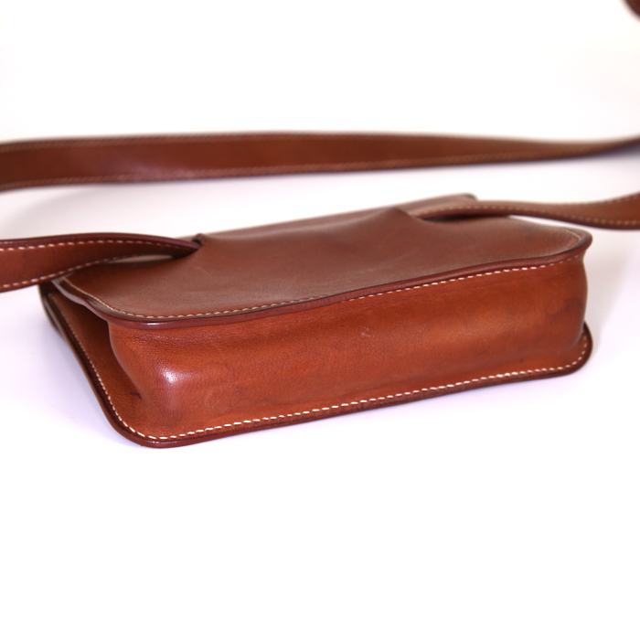 Bolsito-cinturón Hermès Floride en cuero Barenia marrón - Detail D4