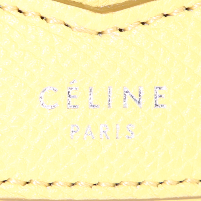 Céline Trotteur small model shoulder bag in yellow grained leather - Detail D3