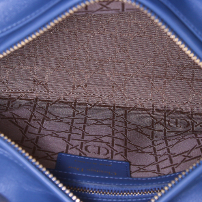 Dior Lady Dior medium model shoulder bag in blue leather cannage - Detail D3