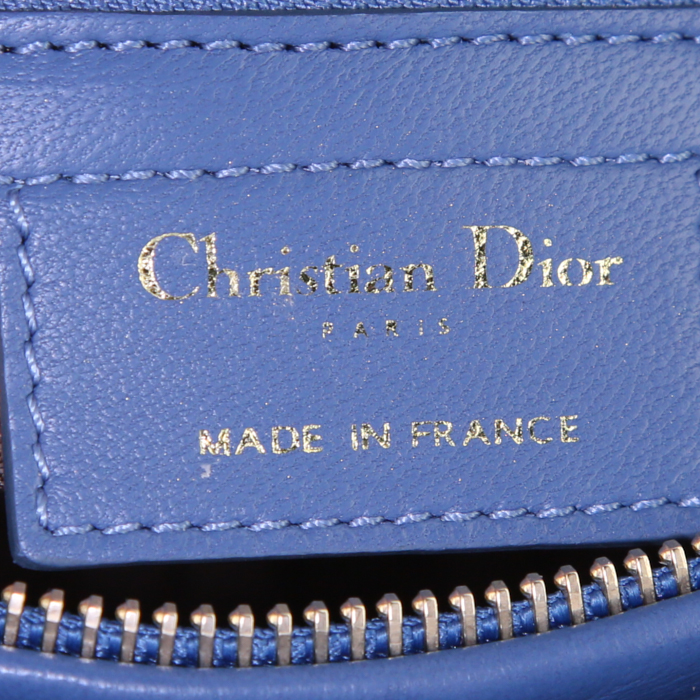 Dior Lady Dior medium model shoulder bag in blue leather cannage - Detail D4