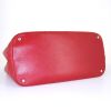 Bolso de mano Chanel  Soft CC en cuero granulado acolchado rojo - Detail D5 thumbnail