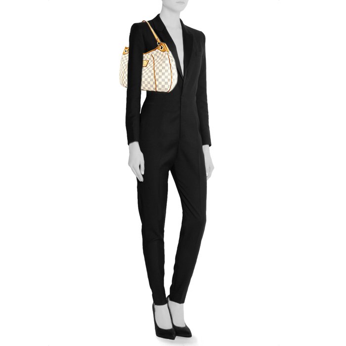 Bolso de mano Louis Vuitton Galliera en lona a cuadros azul celeste y cuero natural - Detail D1