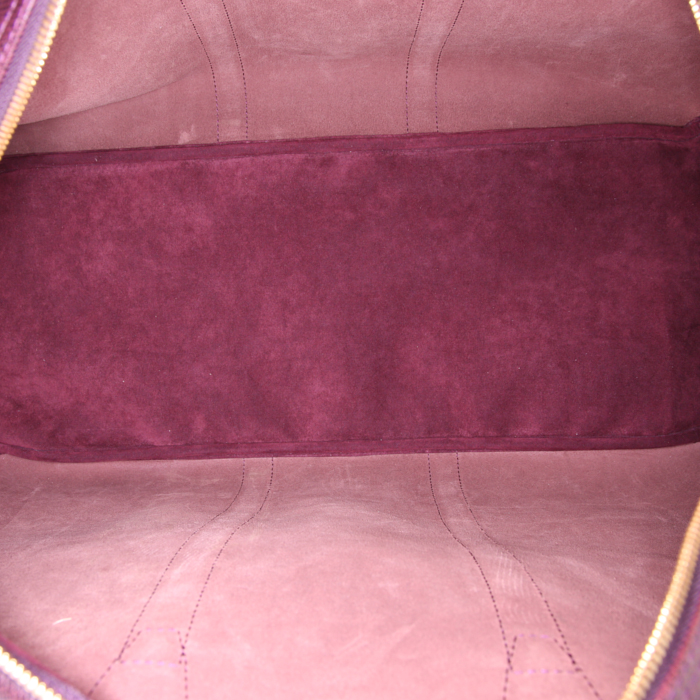 Borsa da viaggio Louis Vuitton Kendall in pelle taiga viola Raisin - Detail D3