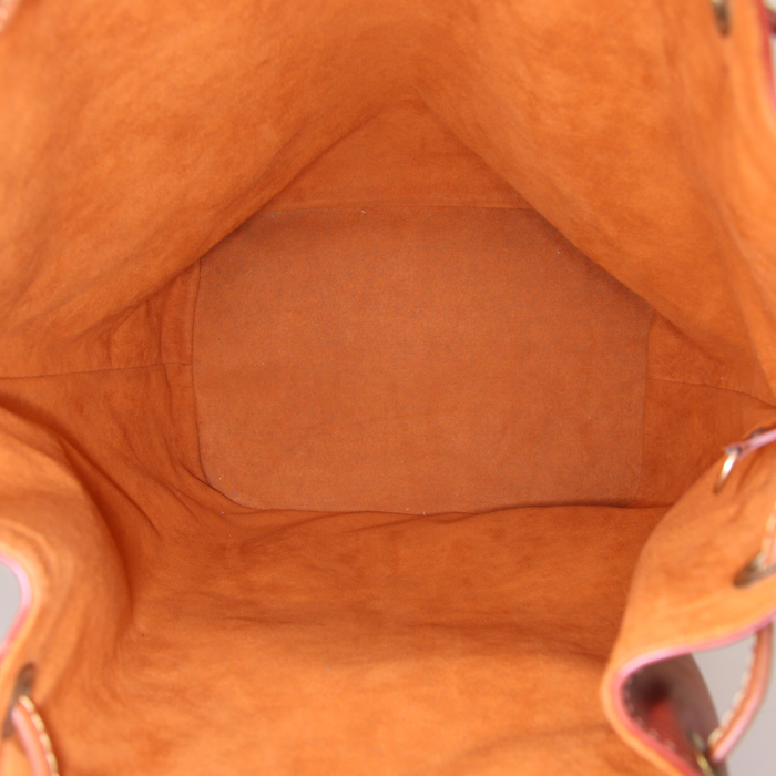 Louis Vuitton grand Noé large model shopping bag in cognac and brown epi leather - Detail D2