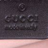 Bolso bandolera Gucci GG Marmont modelo pequeño en cuero acolchado negro - Detail D3 thumbnail