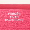 Portefeuille Hermès Béarn en autruche Bougainvillier - Detail D3 thumbnail
