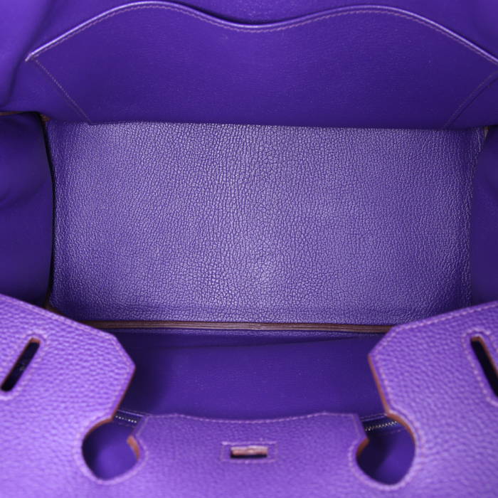 Bolso de mano Hermes Birkin 35 cm en cuero togo violeta - Detail D2