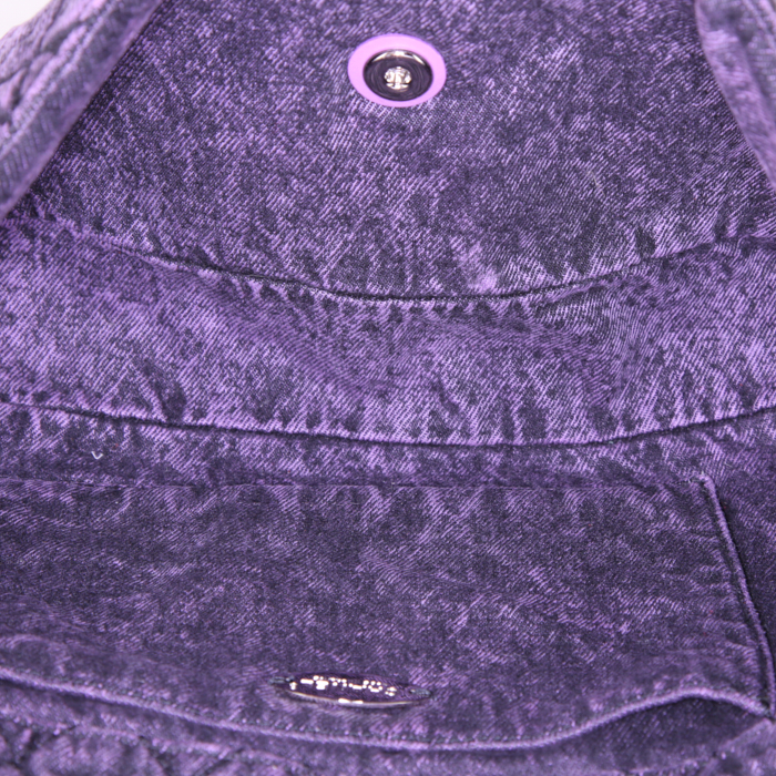 Borsa a tracolla Chanel Timeless jumbo in denim viola - Detail D3