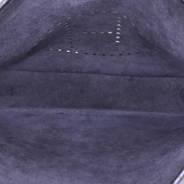 Borsa a tracolla Hermes Evelyne modello medio in pelle Fjord nera - Detail D2