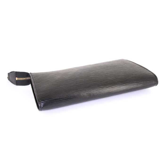 Louis Vuitton Pochette accessoires pouch in black epi leather - Detail D5