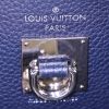 Sac à main Louis Vuitton City Steamer en cuir bleu - Detail D4 thumbnail
