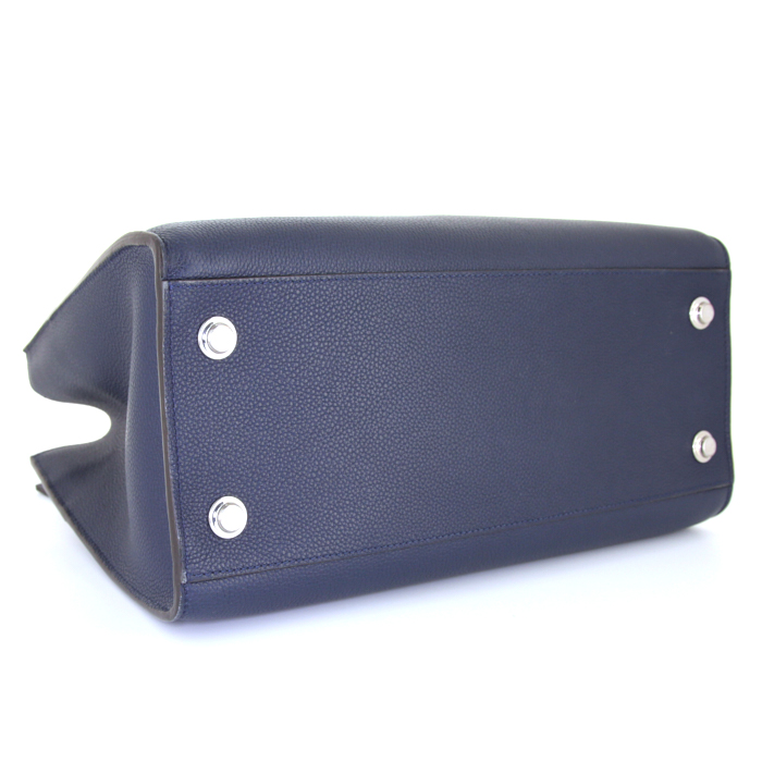 Bolso de mano Louis Vuitton City Steamer en cuero azul - Detail D5