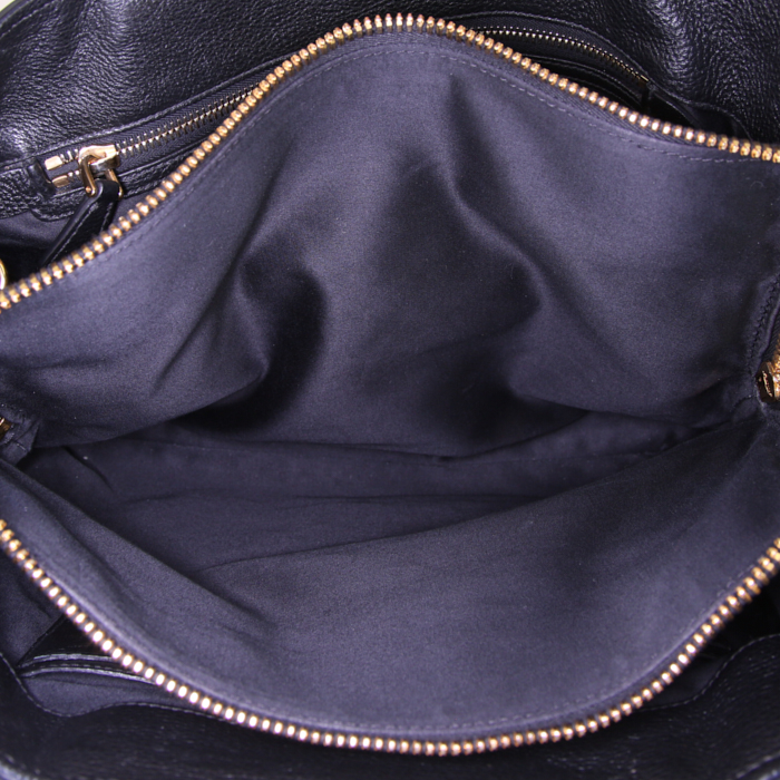 Shopping bag Miu Miu in pelle martellata nera - Detail D3