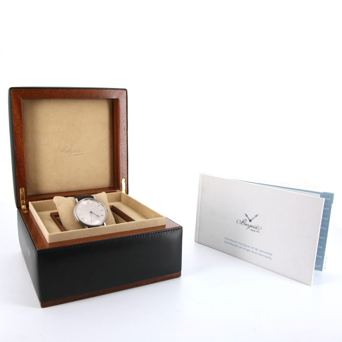 Breguet Classic watch in white gold Ref: 5267 Circa 2010 - Detail D3