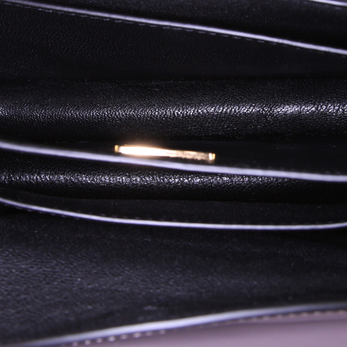 Prada Cahier handbag in grey and black leather - Detail D2