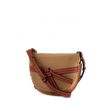 Bolso bandolera Loewe Gate en cuero beige y marrón