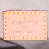 Bolso zurrón Louis Vuitton en lona gris y cuero natural - Detail D3 thumbnail