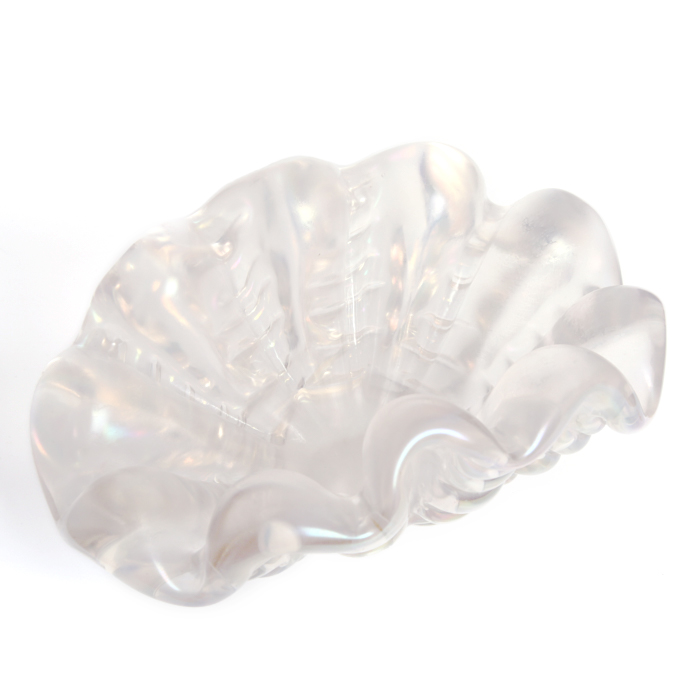Barovier 
Toso, "shell" cup, in irridescent Murano glass, 1940s