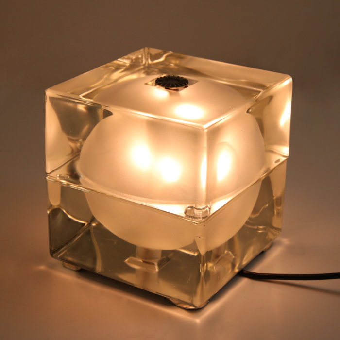 Alessandro Mendini, lampe "Cubosfera", en verre de Murano et métal, édition Fidenza vetraria, de 1968 - Detail D3