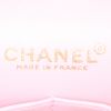 Sac à main Chanel Timeless en cuir matelassé rose - Detail D4 thumbnail