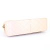 Bolso bandolera Chanel Timeless jumbo en cuero irisado acolchado  beige - Detail D5 thumbnail