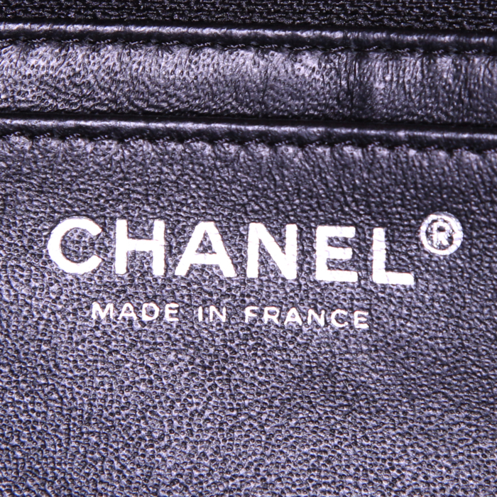 Borsa Chanel Timeless jumbo in pelle martellata e trapuntata nera - Detail D4