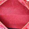 Sac à main Louis Vuitton Speedy 30 en cuir épi rouge - Detail D2 thumbnail