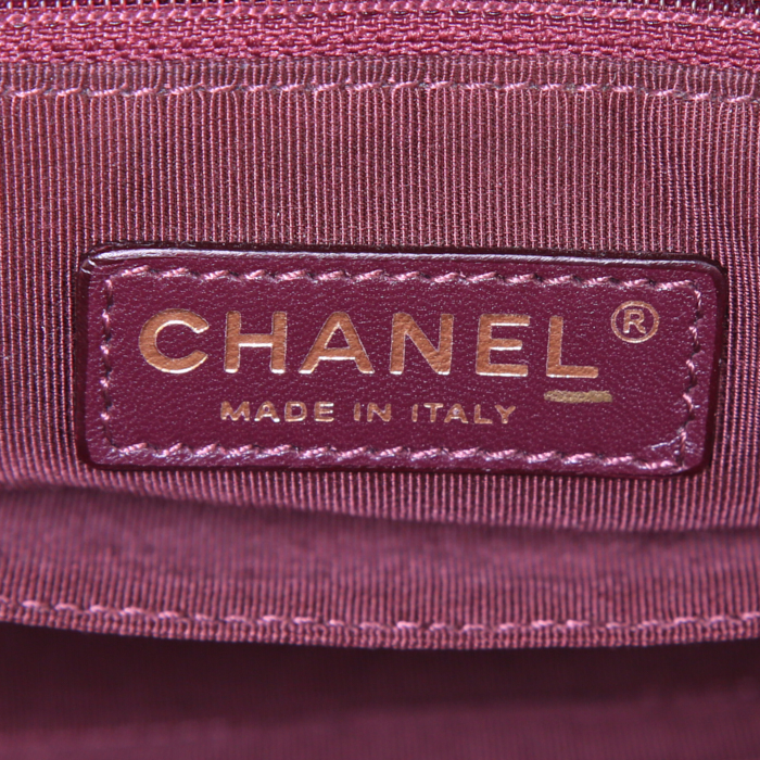 Borsa a tracolla Chanel Petit Shopping in pelle trapuntata a zigzag bianca e nera - Detail D4