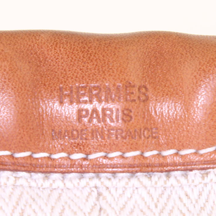 Hermes pouch in beige canvas and brown Barenia leather - Detail D2