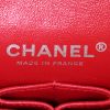 Chanel Timeless Classic bag worn on the shoulder or carried in the hand in red quilted leather - Detail D4 thumbnail