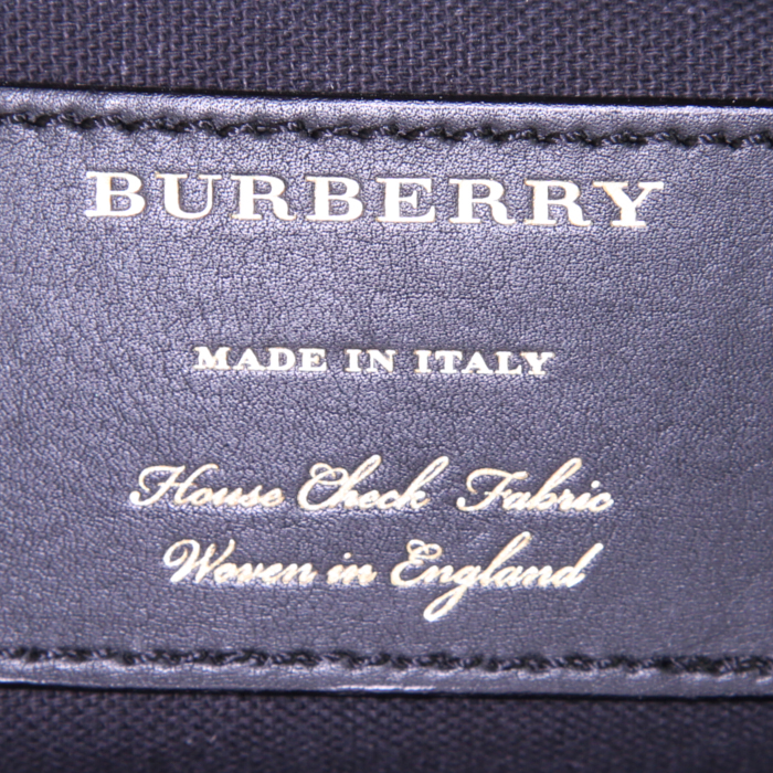 Burberry The Banner handbag in black grained leather and tricolor Haymarket canvas - Detail D4