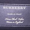 Borsa Burberry The Banner in pelle martellata nera e tela Haymarket tricolore - Detail D4 thumbnail