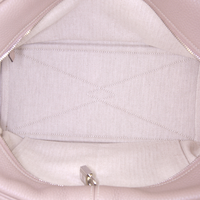 Hermes Victoria handbag in beige clay togo leather - Detail D2
