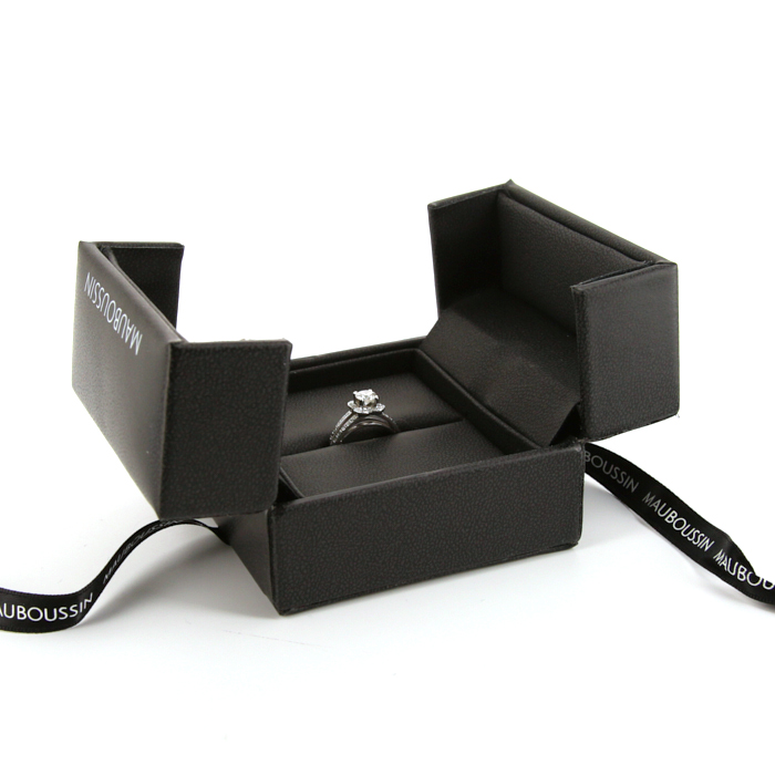 Bague Mauboussin Chance Of Love #5 en or blanc et en diamant - Detail D2