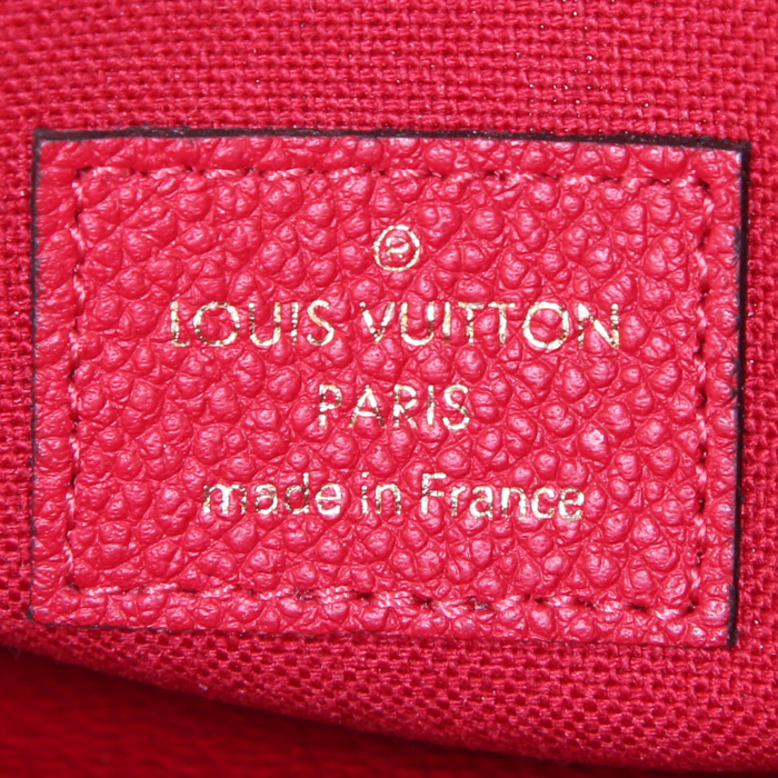 Sac bandoulière Louis Vuitton Félicie en cuir monogram empreinte rouge - Detail D4
