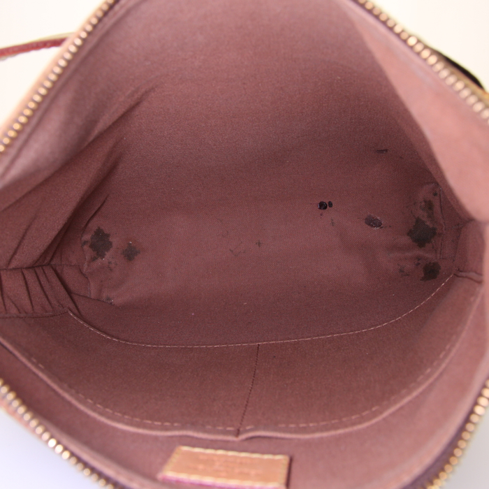 Sac bandoulière Louis Vuitton Odeon en toile monogram marron et cuir naturel - Detail D2