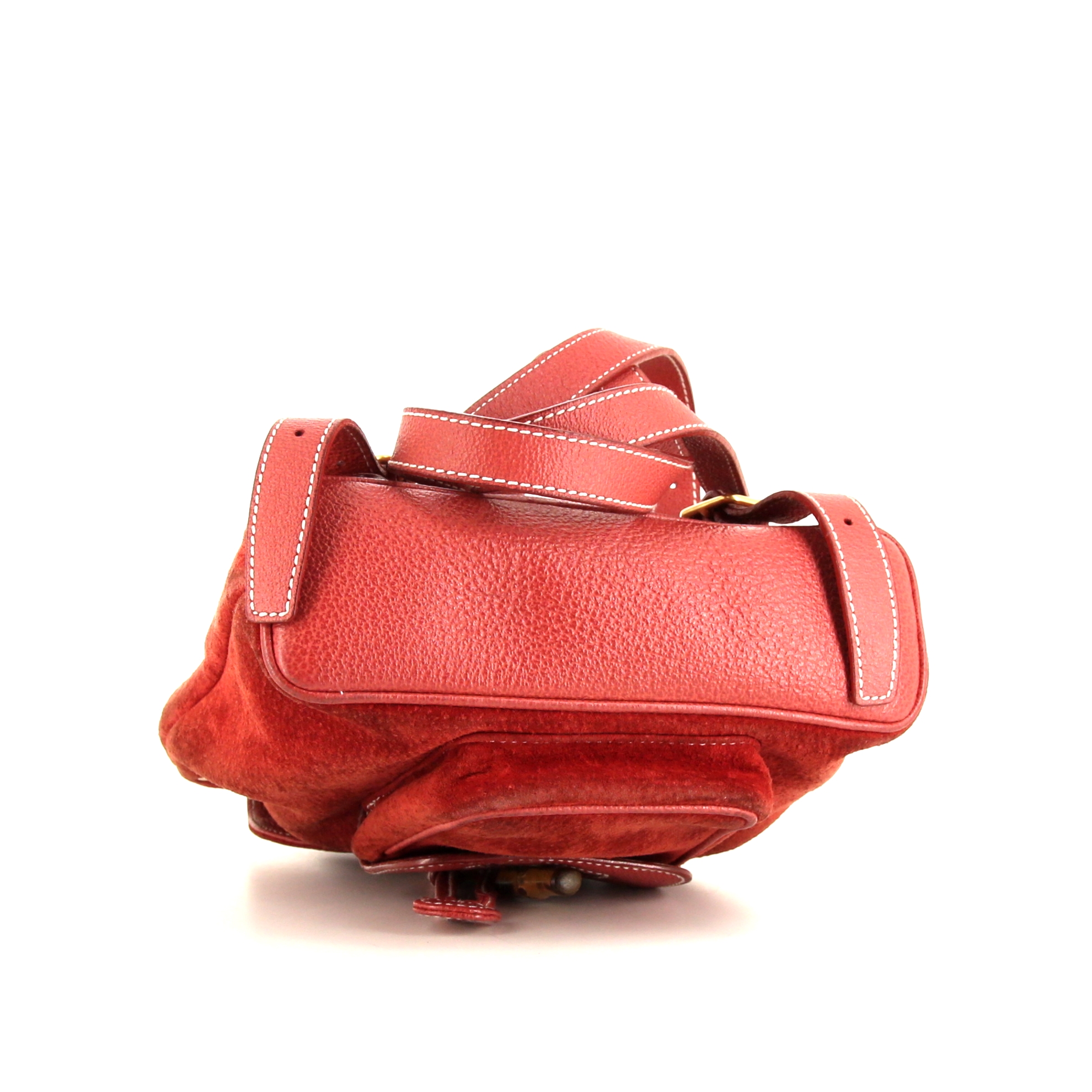 Sac à dos Gucci Bamboo Backpack en daim rouge et bambou - Detail D4