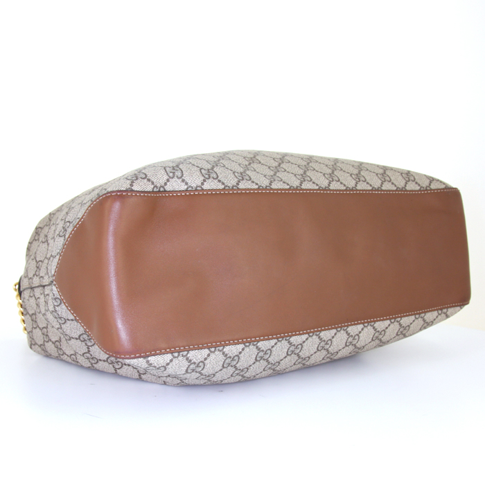 Bolso Cabás Gucci Suprême GG modelo grande en lona Monogram revestida beige y cuero marrón - Detail D5